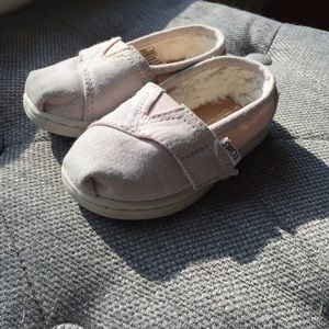 Pink Metallic Shearling Toddler Toms